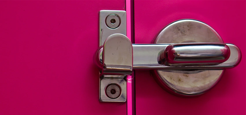 Childproof Gate Lock in Fair Oaks, California