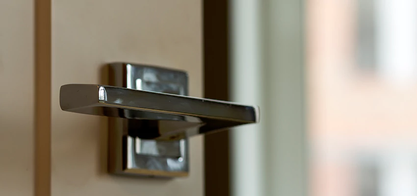 Door Lever Knob Repair in Fair Oaks, California